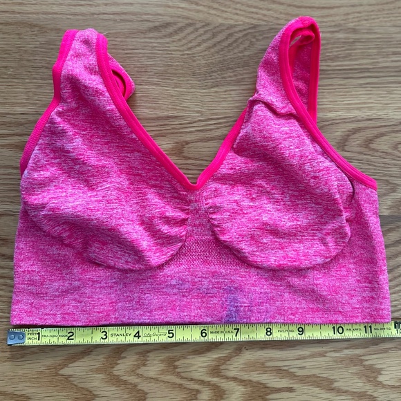*2* Hanes Get Cozy + *1* Vermilion Sport Bras (M) - Picture 6 of 16